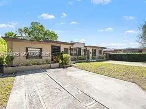 3 bedroom 1 bath Residential Lease for rent at 1315 N 19th Ave # 2, Hollywood FL 33020