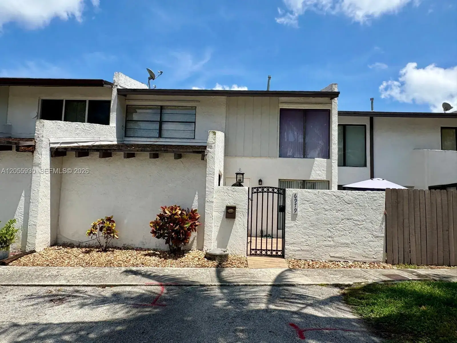 3 bedroom 2 bath Residential Lease for rent at 6979 SW 110th Ct, Miami FL 33173