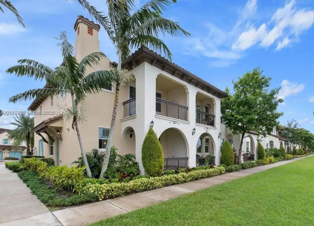 3 bedroom 2 bath Residential Lease for rent at 2955 Tortola Way, Cooper City FL 33024