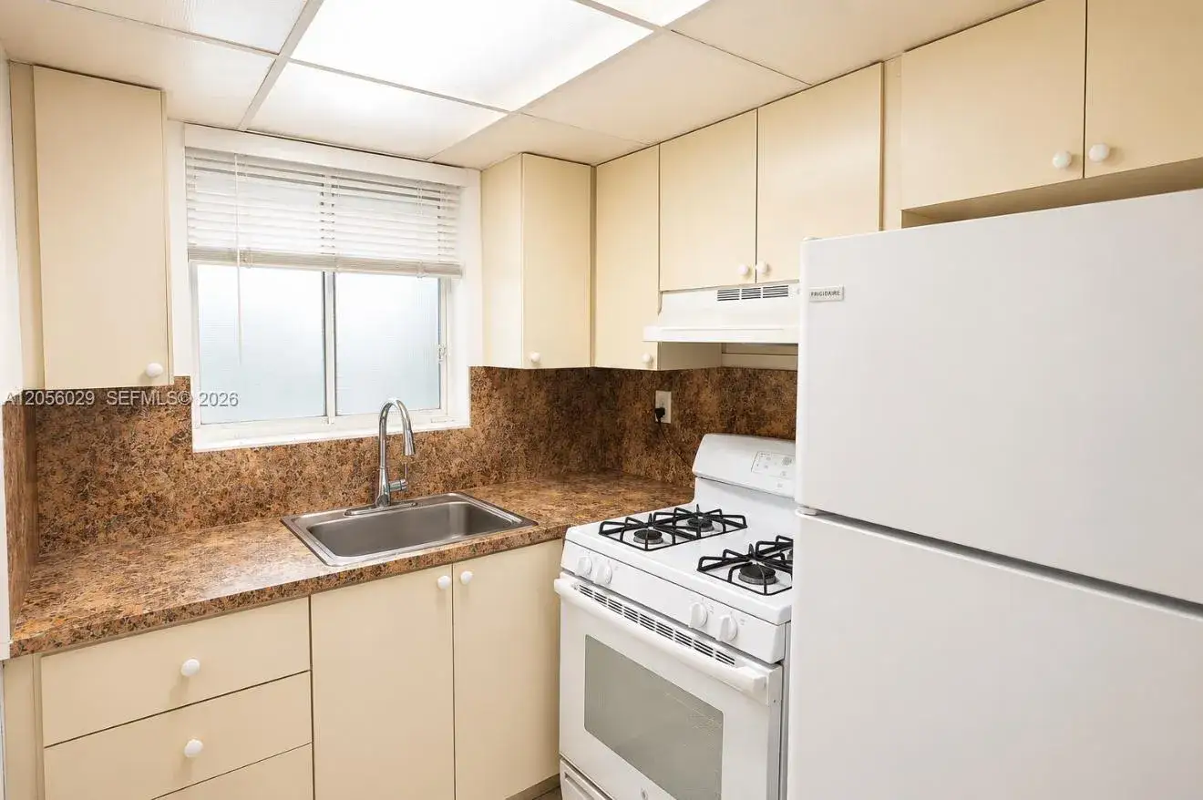 1 bedroom 1 bath Residential Lease for rent at 2799 E 4th Ave # 7, Hialeah FL 33013