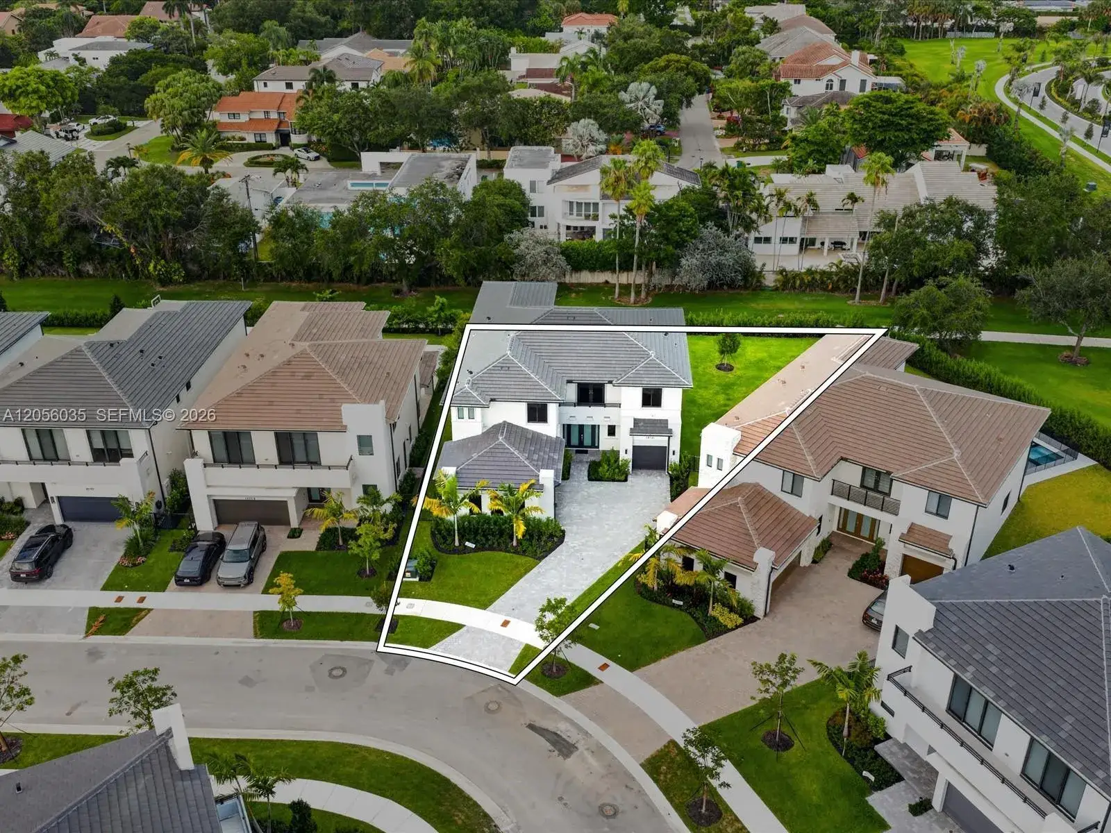 5 bedroom 4 bath Residential for sale at 19701 NE 16 PL, Miami FL 33179