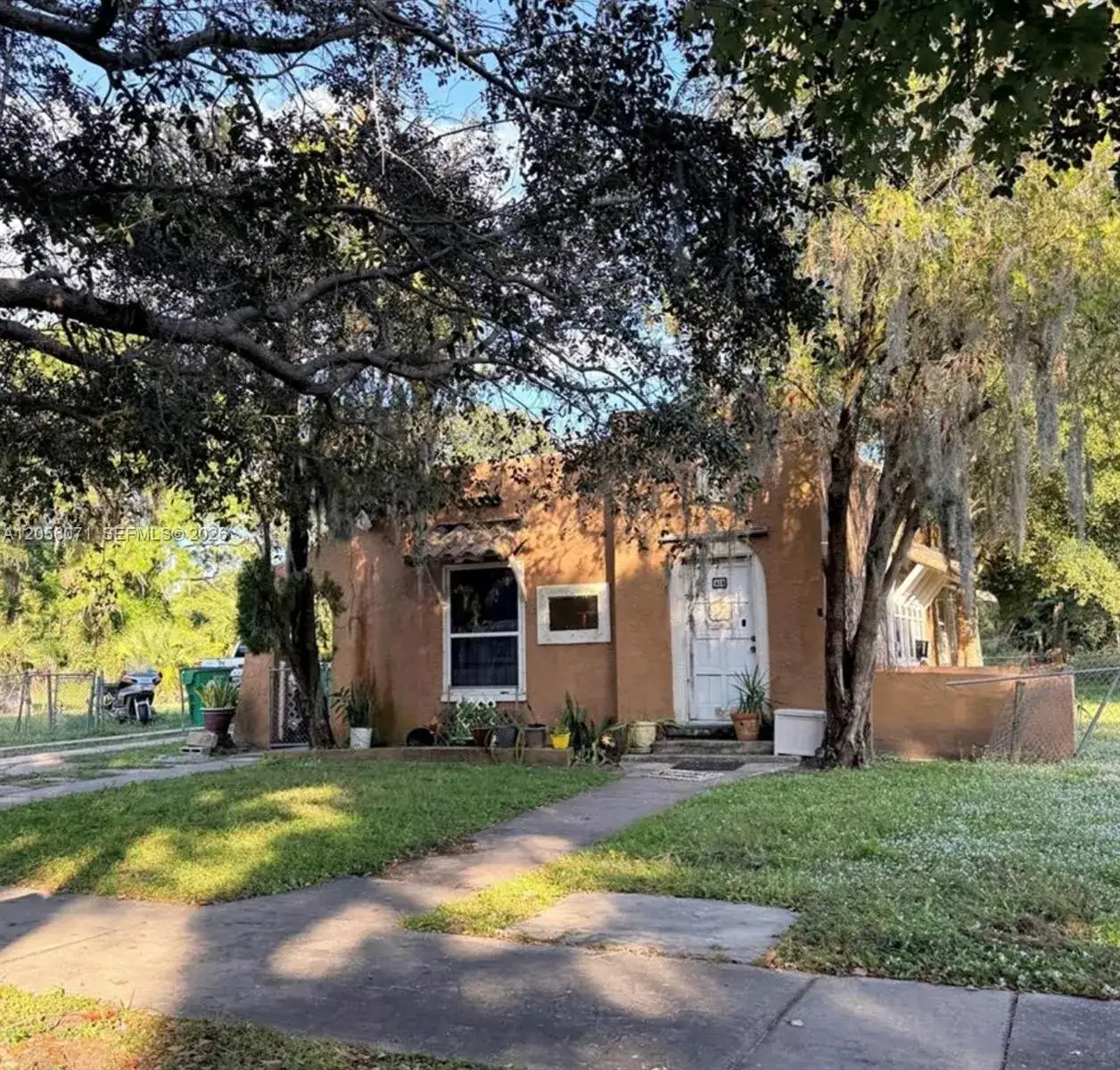 3 bedroom 1 bath Residential for sale at 618 S Varr Avenue, Cocoa FL 32922