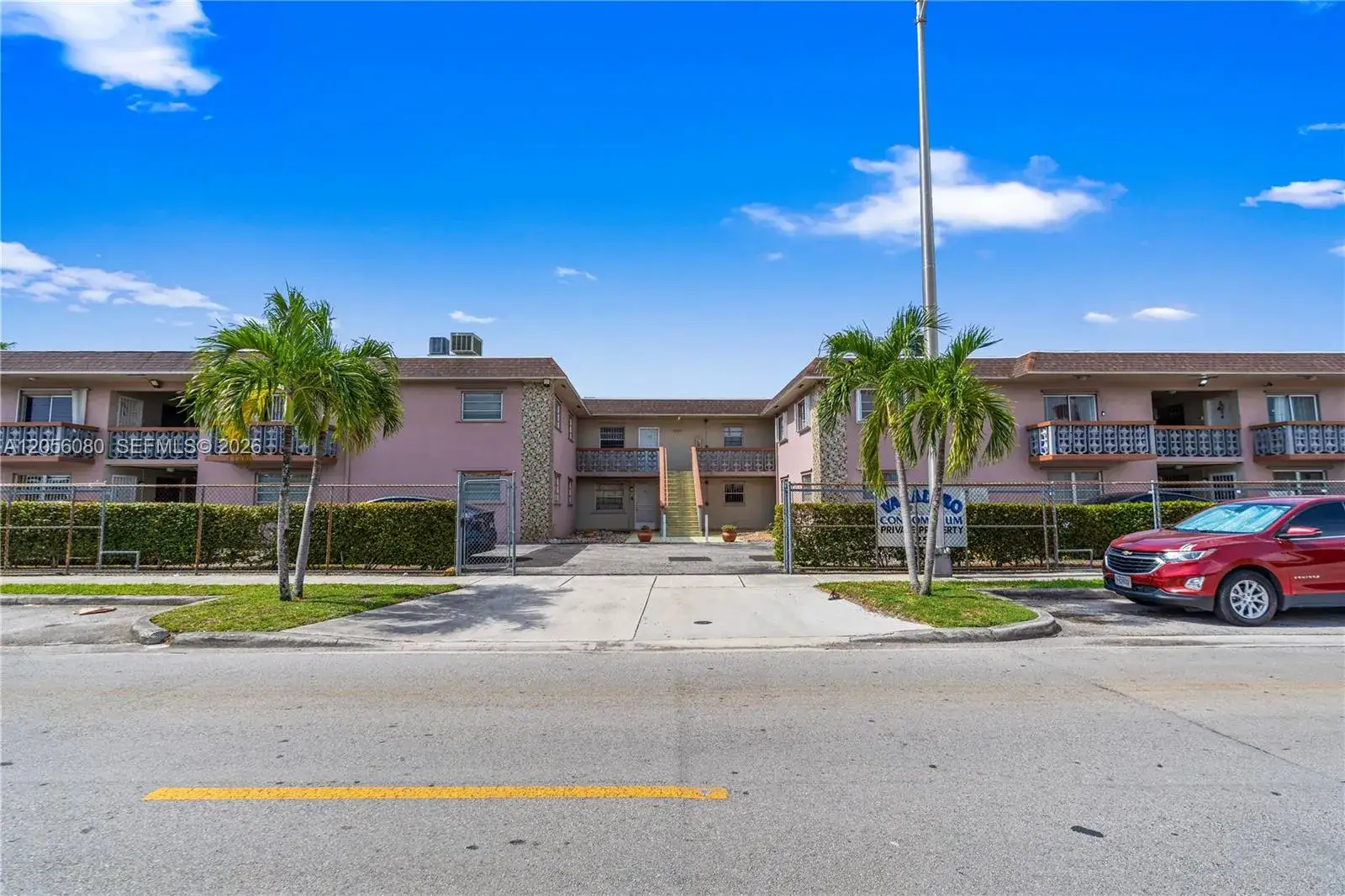 2 bedroom 1 bath Residential for sale at 1250 W 26th Pl # 108, Hialeah FL 33010