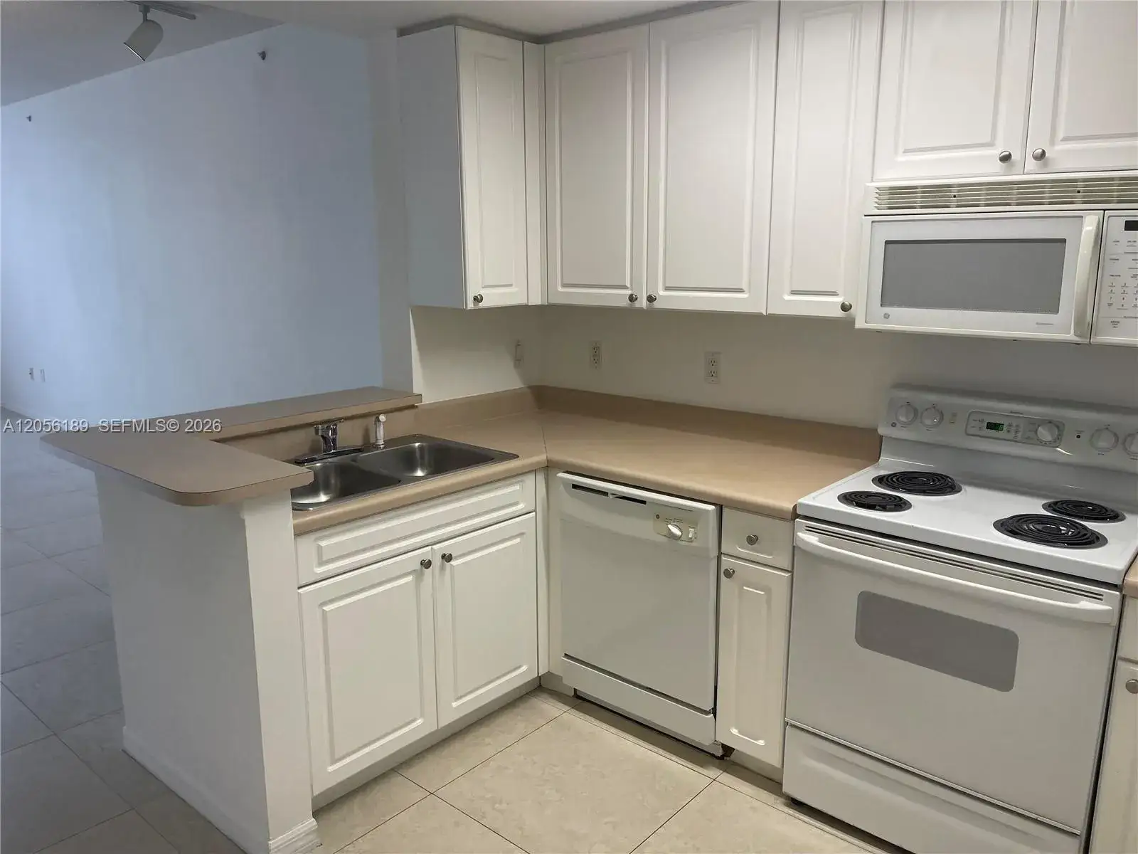 1 bath Residential Lease for rent at 255 Evernia St # 616, West Palm Beach FL 33401