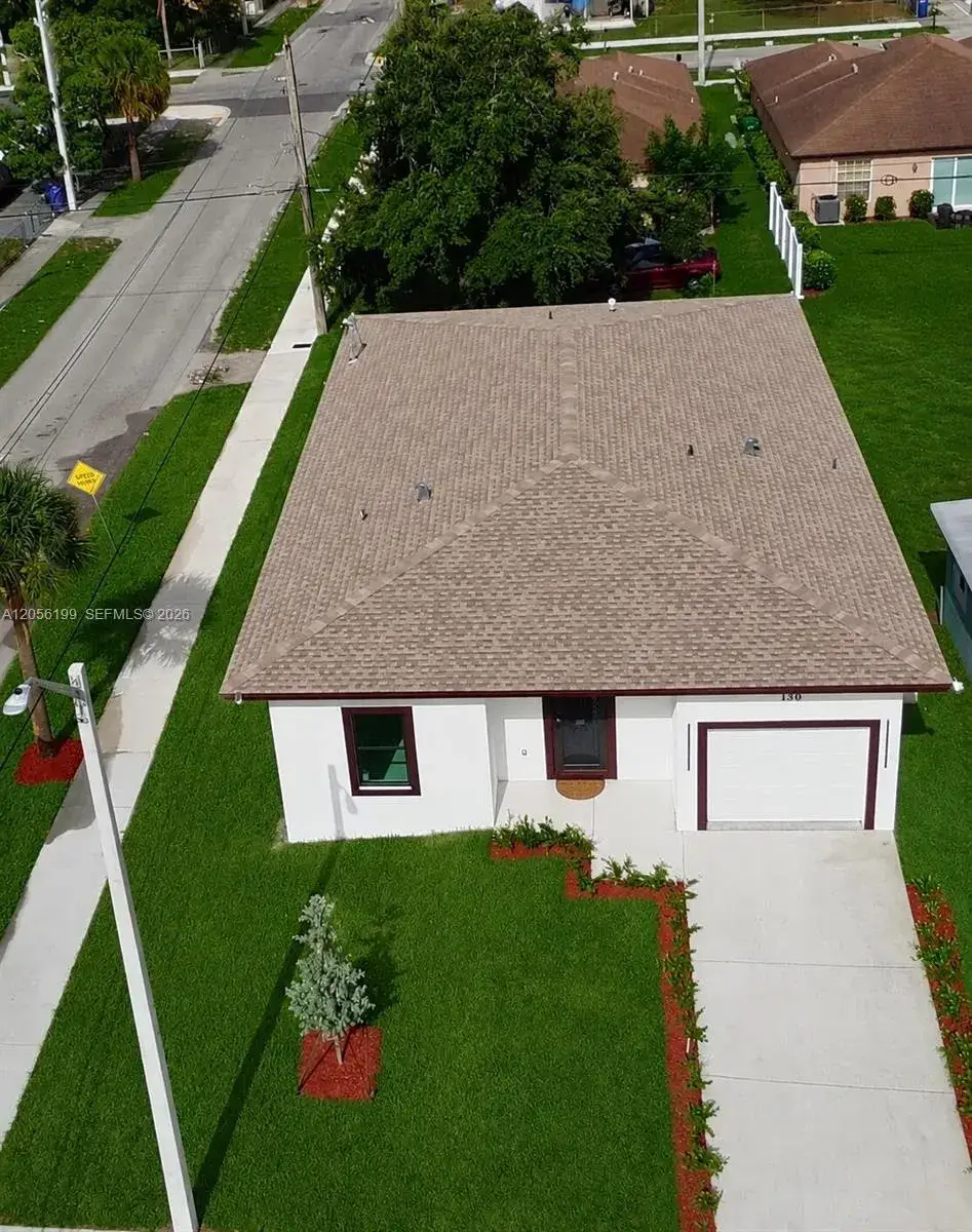 3 bedroom 2 bath Residential for sale at 130 NW 28th Ter, Fort Lauderdale FL 33311