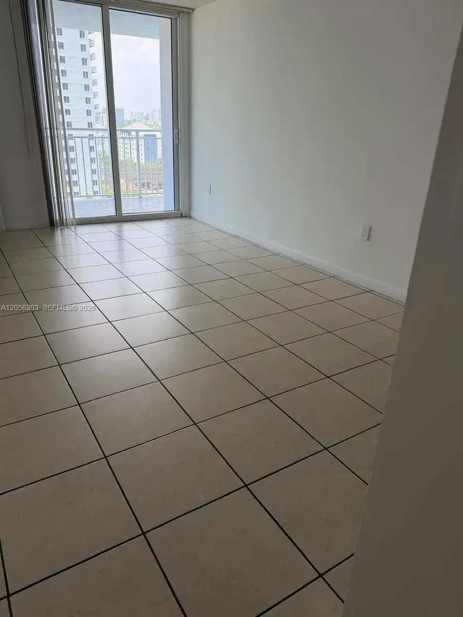2 bedroom 2 bath Residential Lease for rent at 800 N Miami Ave # E1402, Miami FL 33136