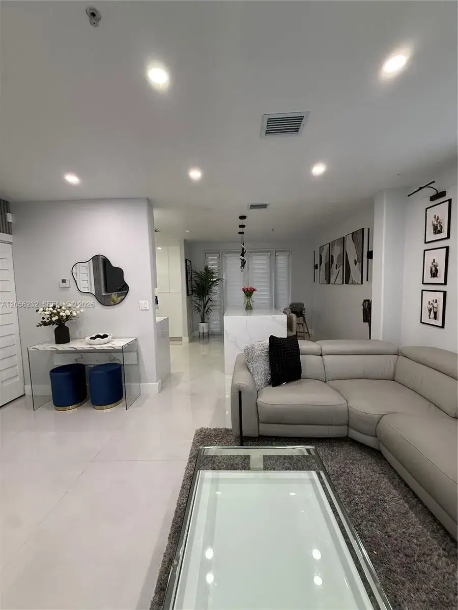 4 bedroom 3 bath Residential Lease for rent at 8037 W 36th Ave # 6, Hialeah FL 33018