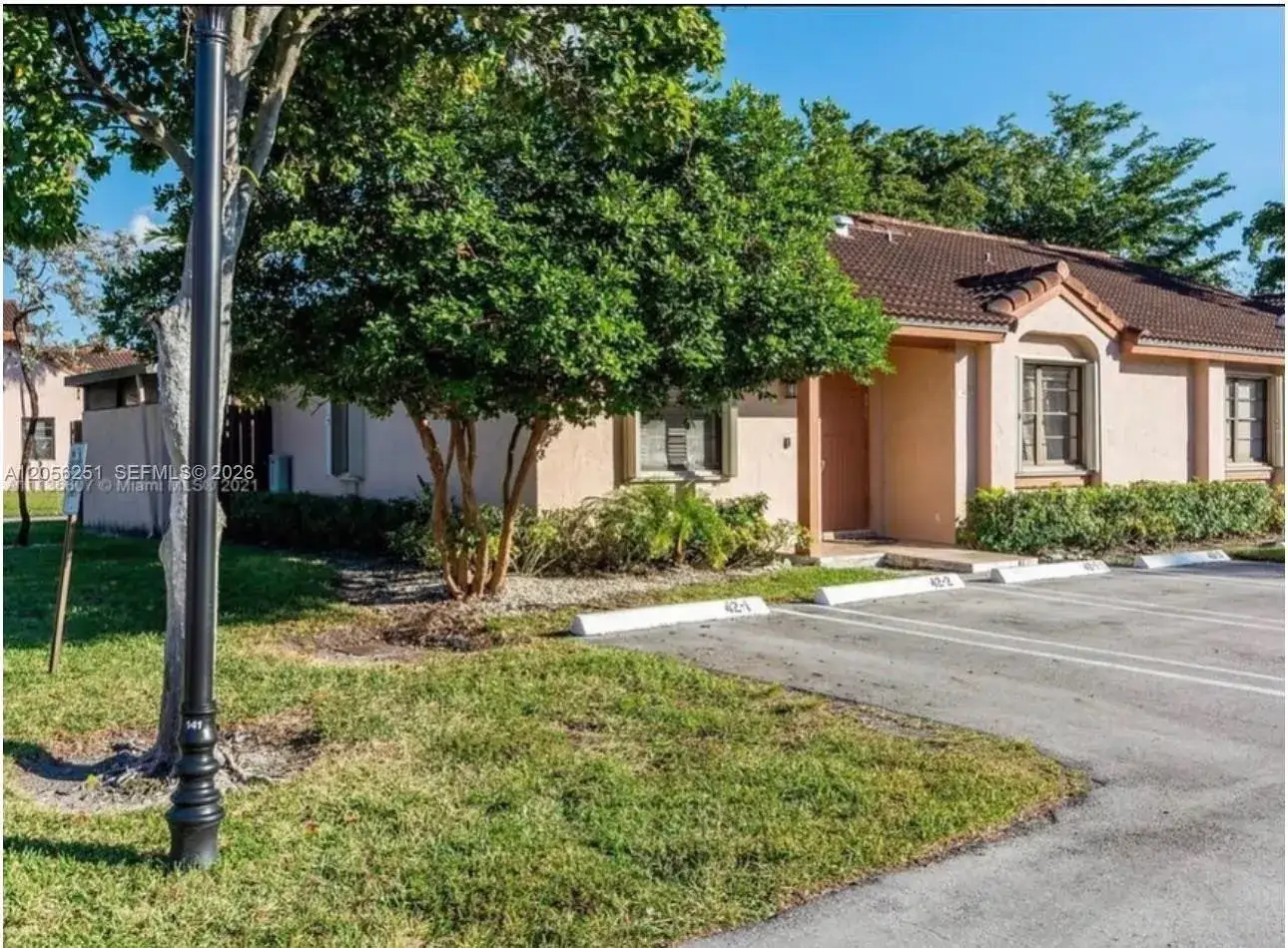 2 bedroom 2 bath Residential Lease for rent at 6552 NW 172nd Ln, Hialeah FL 33015