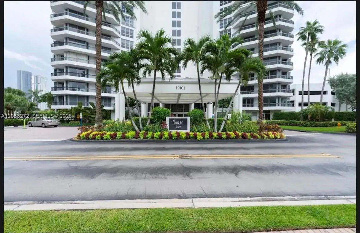 2 bedroom 2 bath Residential Lease for rent at 19101 NE 36th Ct # 304, Aventura FL 33180