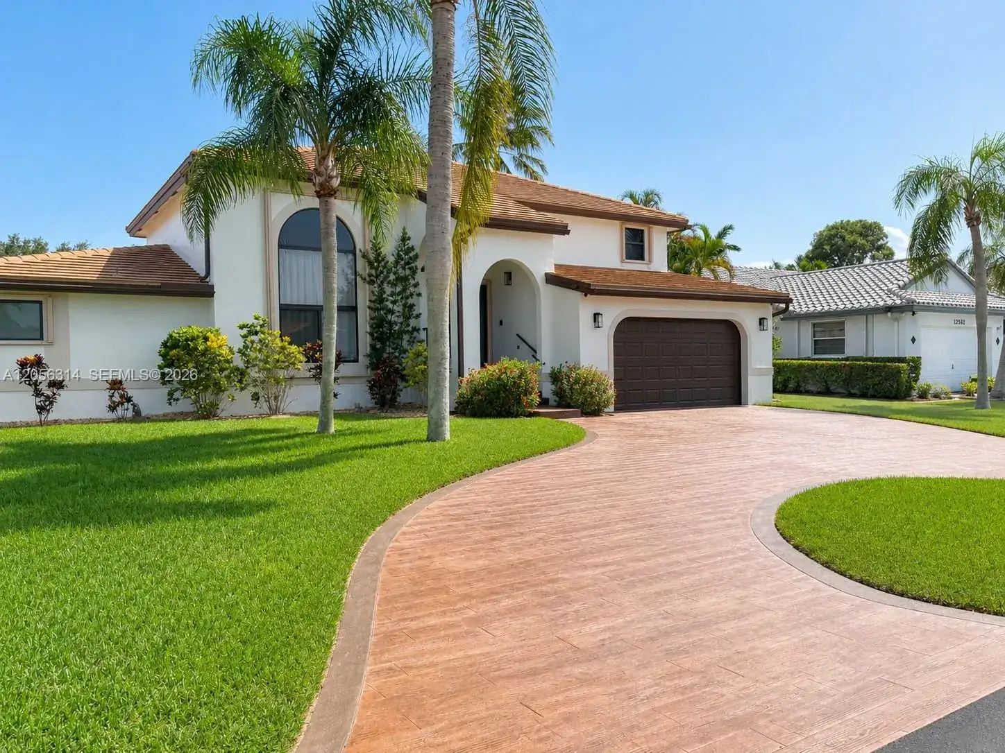 3 bedroom 3 bath Residential Lease for rent at 15832 Stonetower St, Davie FL 33331
