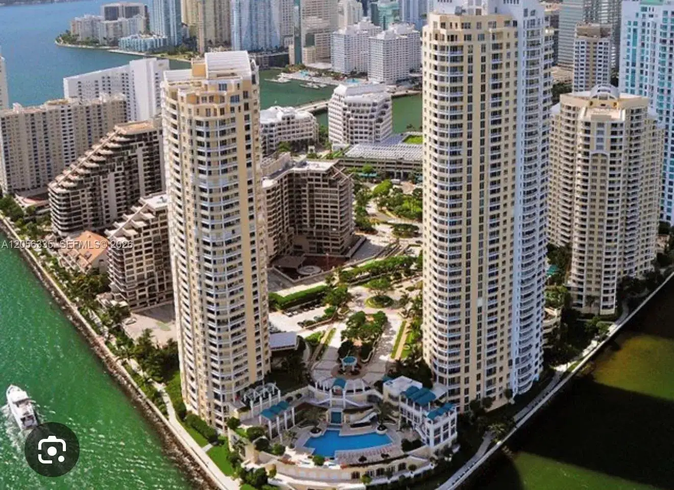 2 bedroom 2 bath Residential Lease for rent at 808 Brickell Key Dr # 1202, Miami FL 33131