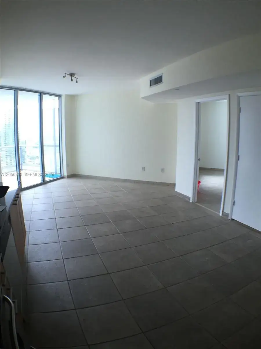 1 bedroom 1 bath Residential Lease for rent at 350 S Miami Ave # 3612, Miami FL 33130