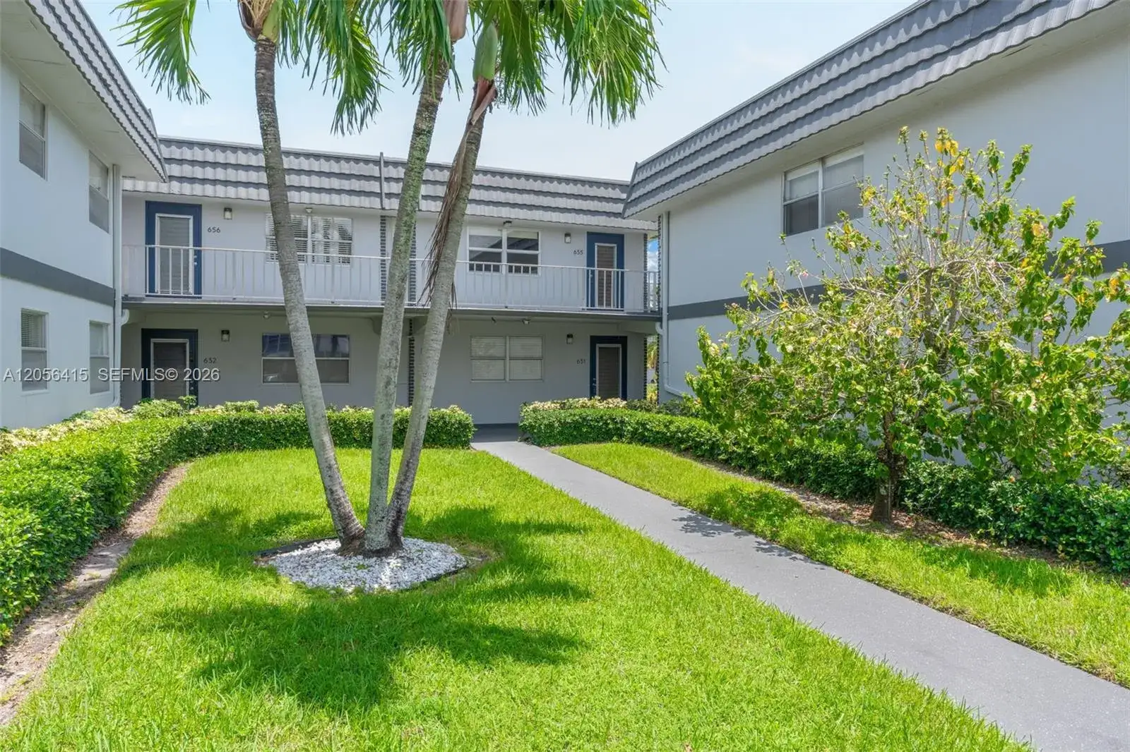 1 bedroom 1 bath Residential for sale at 631 N Saxony N, Delray Beach FL 33446