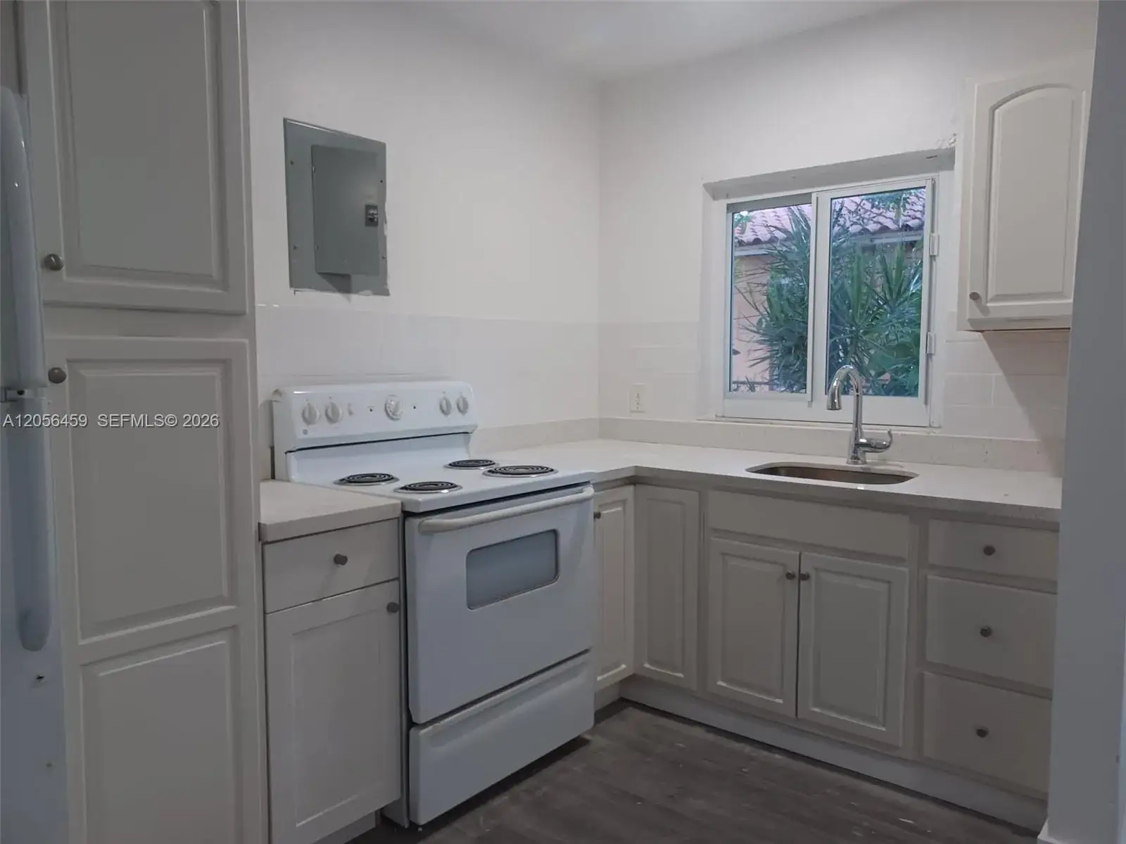 1 bedroom 1 bath Residential Lease for rent at 635 SW 16th Ave # 2, Miami FL 33135
