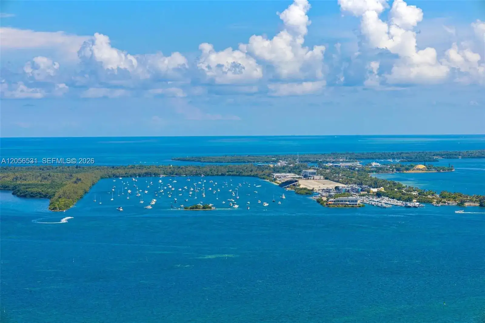 2 bedroom 2 bath Residential Lease for rent at 950 Brickell Bay Dr # 2210, Miami FL 33131