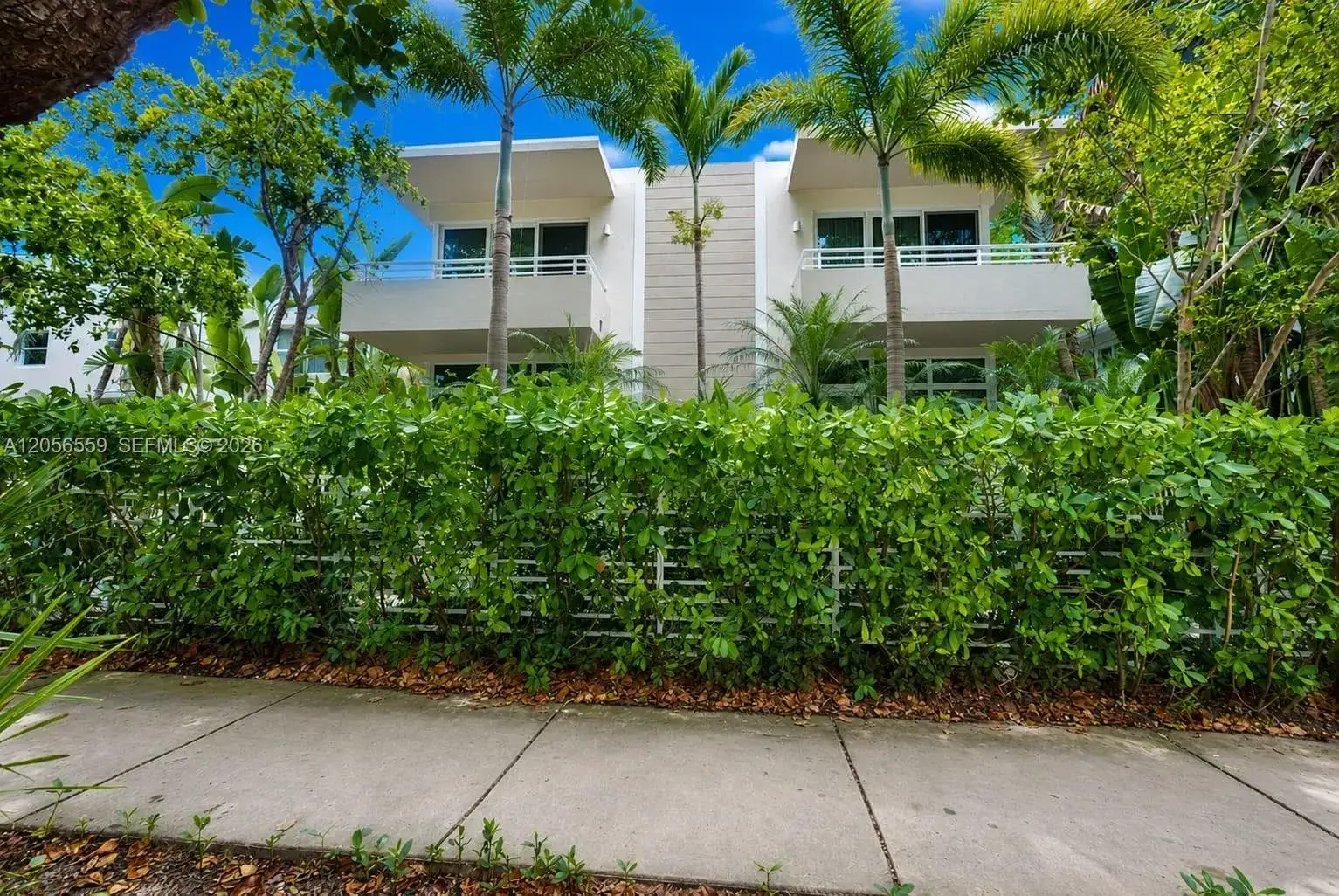 2 bedroom 2 bath Residential for sale at 619 Meridian Ave # 4, Miami Beach FL 33139