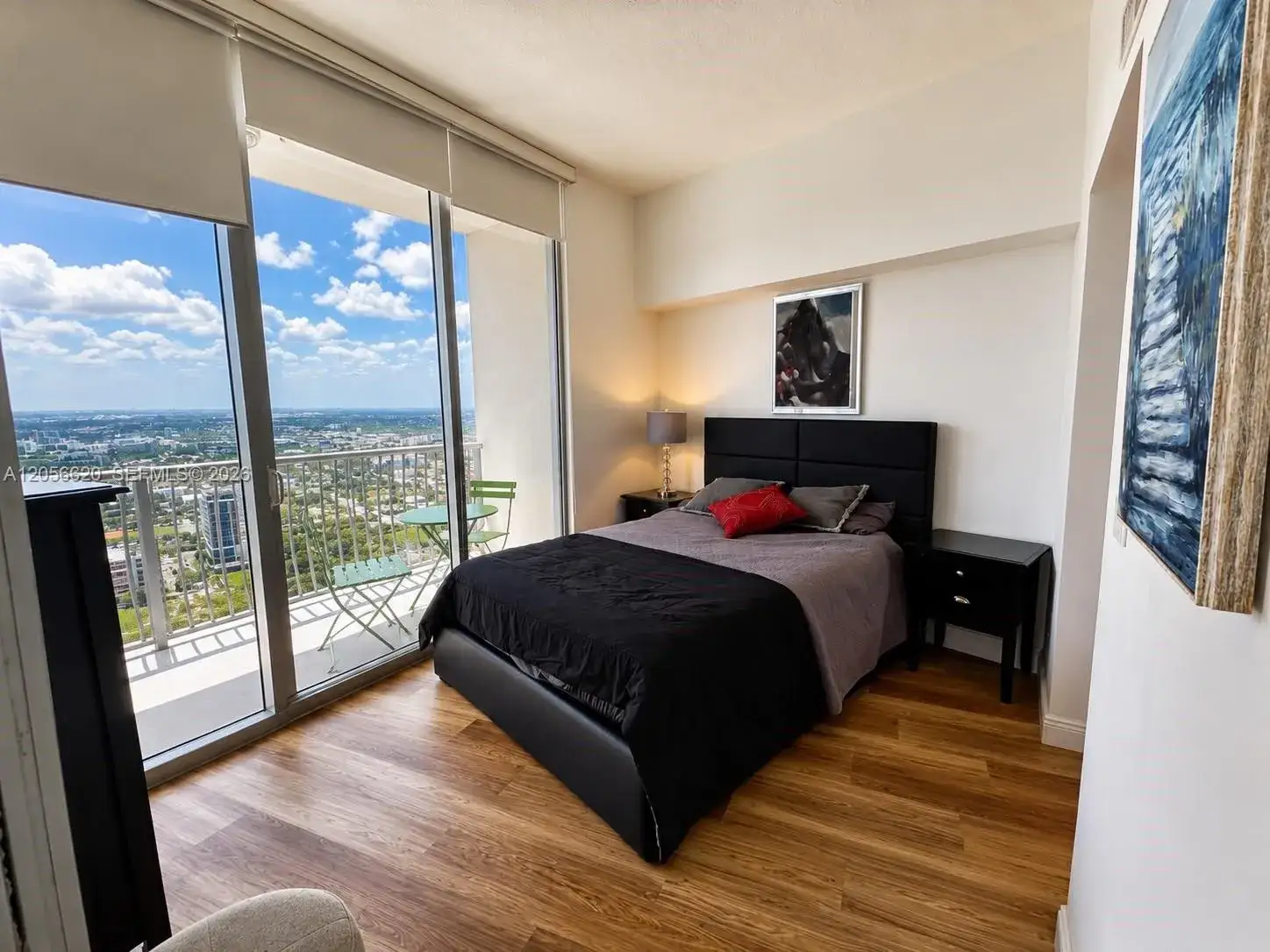 1 bedroom 1 bath Residential Lease for rent at 1750 N Bayshore Dr # 5614, Miami FL 33132