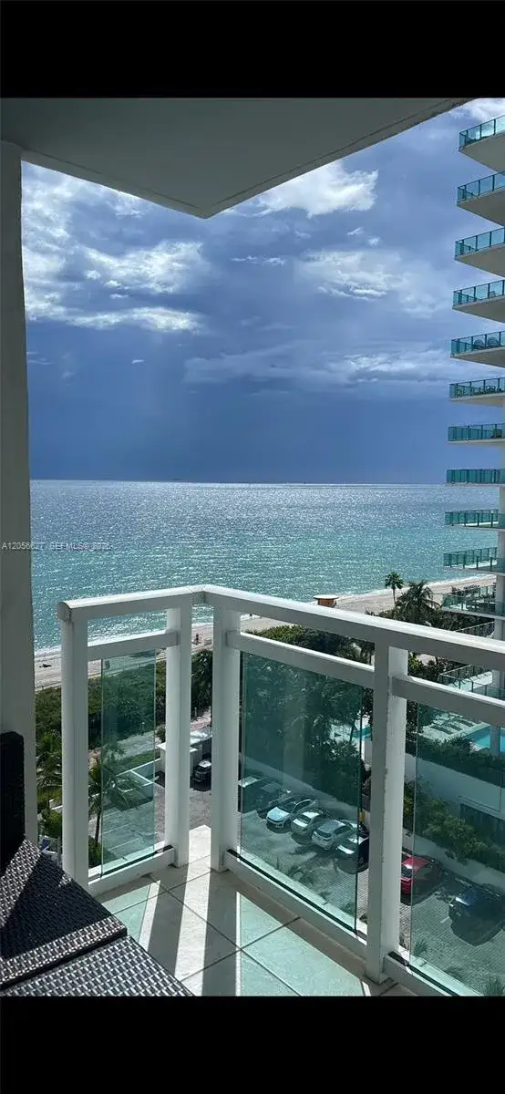 1 bedroom 1 bath Residential Lease for rent at 6917 Collins Ave # 1207, Miami Beach FL 33141