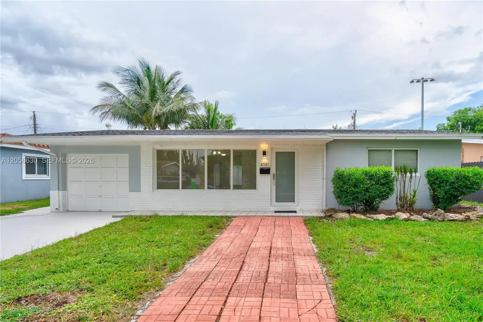 6581 NW 22nd St, Sunrise FL 33313