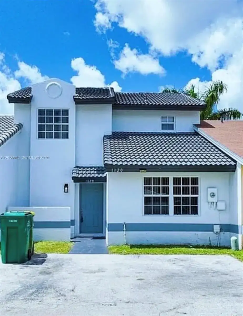 3 bedroom 2 bath Residential Lease for rent at 1120 SE 13th Ter, Homestead FL 33035