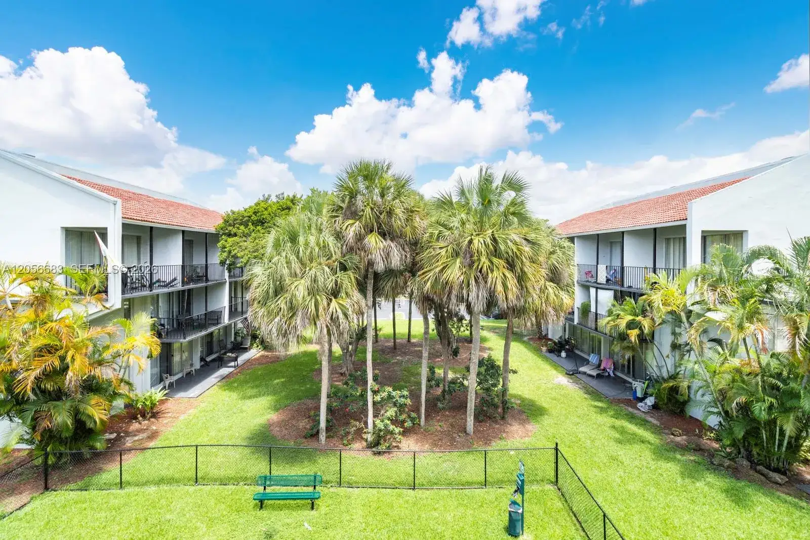 1 bedroom 1 bath Residential Lease for rent at 2930 Forest Hills Blvd, Coral Springs FL 33065