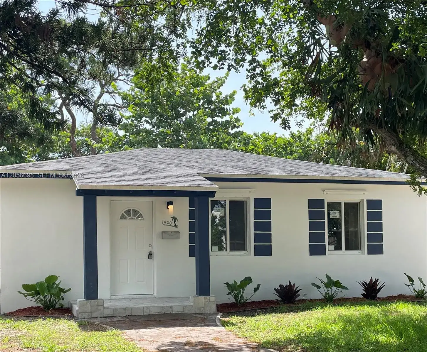 3 bedroom 2 bath Residential Lease for rent at 1420 NE 1st Ave # 1420, Fort Lauderdale FL 33304