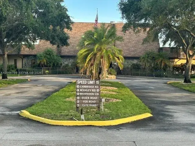 2 bedroom 2 bath Residential Lease for rent at 115 Fox Rd # 41, Hollywood FL 33024