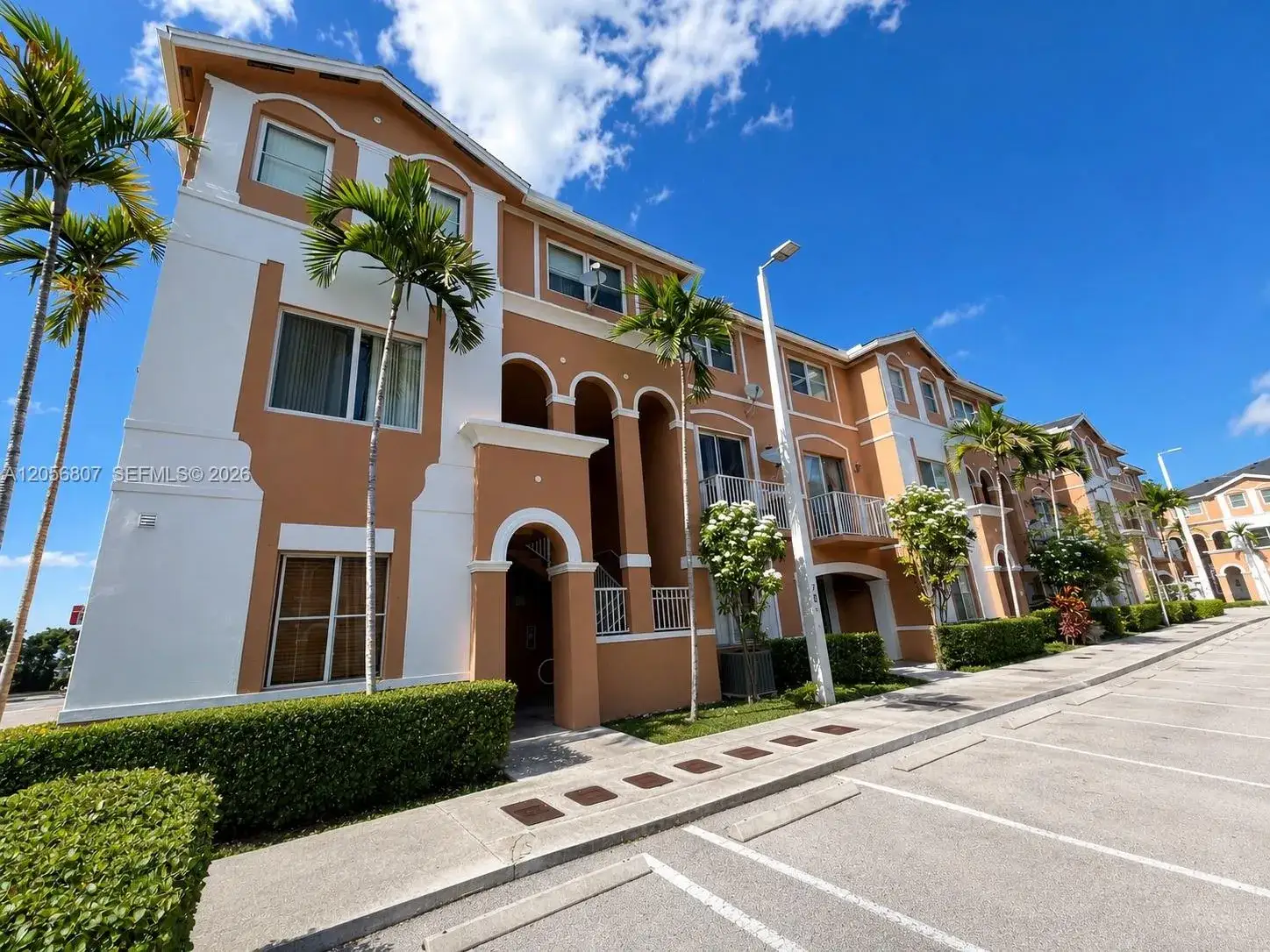 2 bedroom 2 bath Residential Lease for rent at 17650 NW 73rd Ave # 18, Hialeah FL 33015