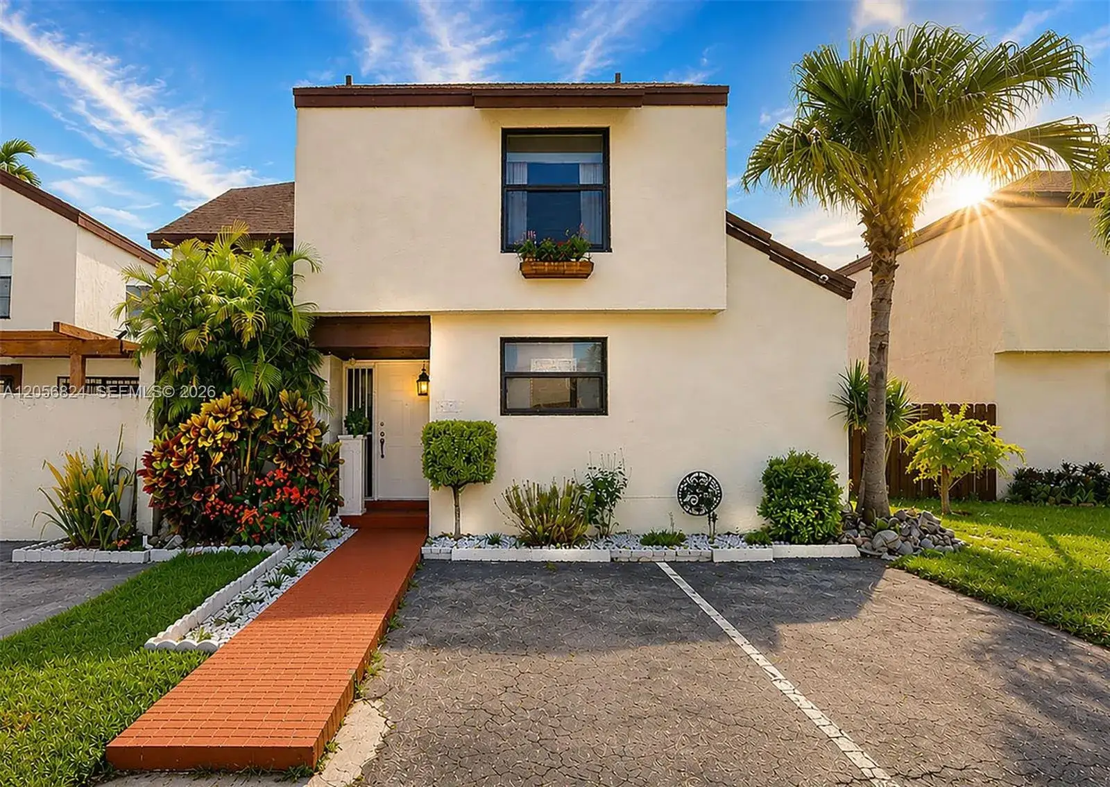 3 bedroom 2 bath Residential for sale at 635 NW 97th Pl, Miami FL 33172