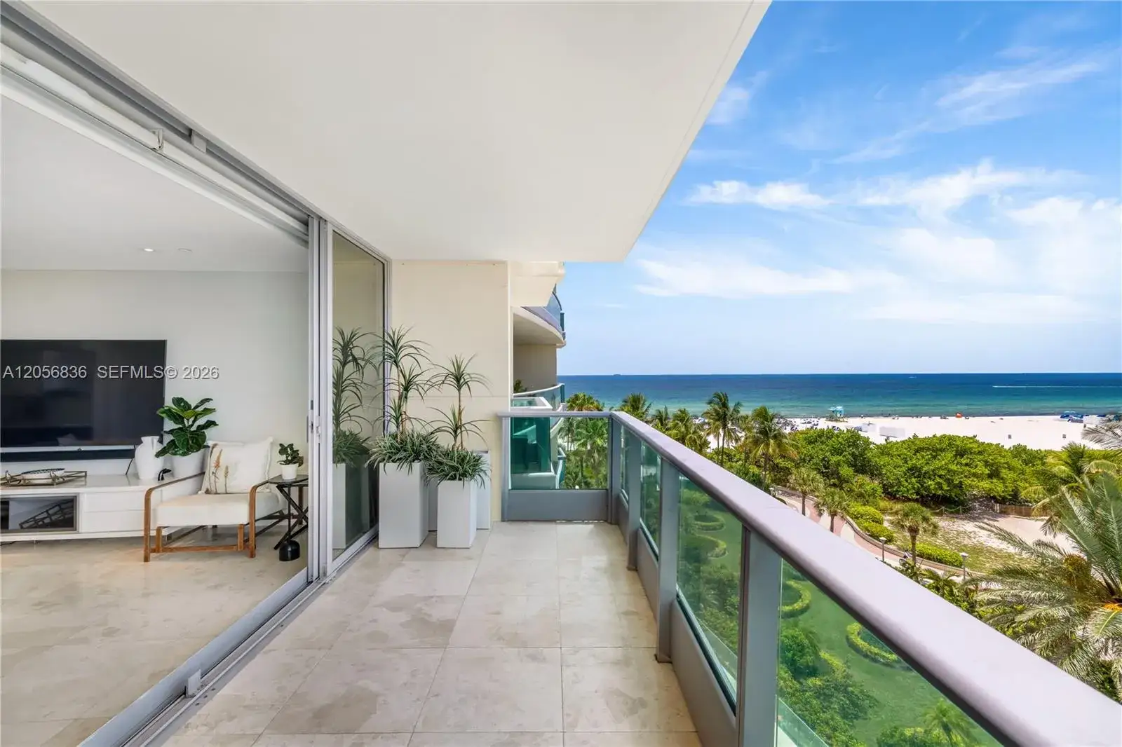 2 bedroom 2 bath Residential for sale at 1455 Ocean Dr # 703, Miami Beach FL 33139