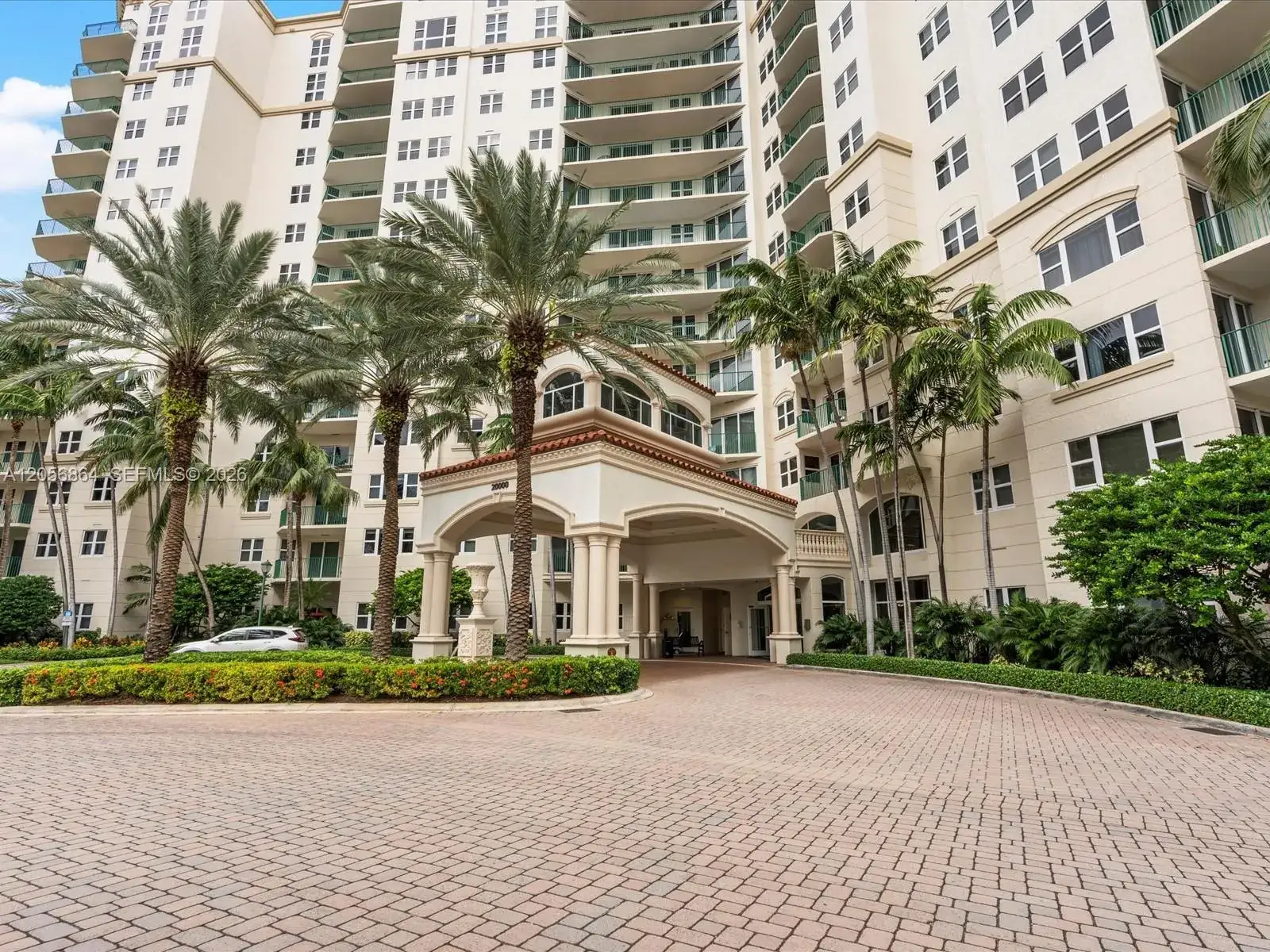 3 bedroom 3 bath Residential for sale at 20000 E Country Club Dr # 416, Aventura FL 33180
