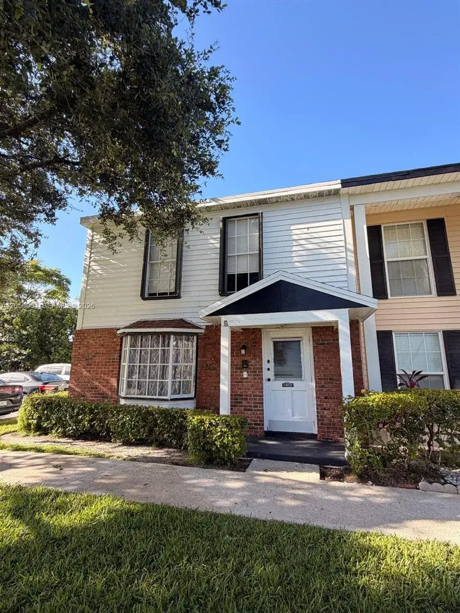 2 bedroom 2 bath Residential Lease for rent at 11858 E Brier Patch Ct E, Wellington FL 33414