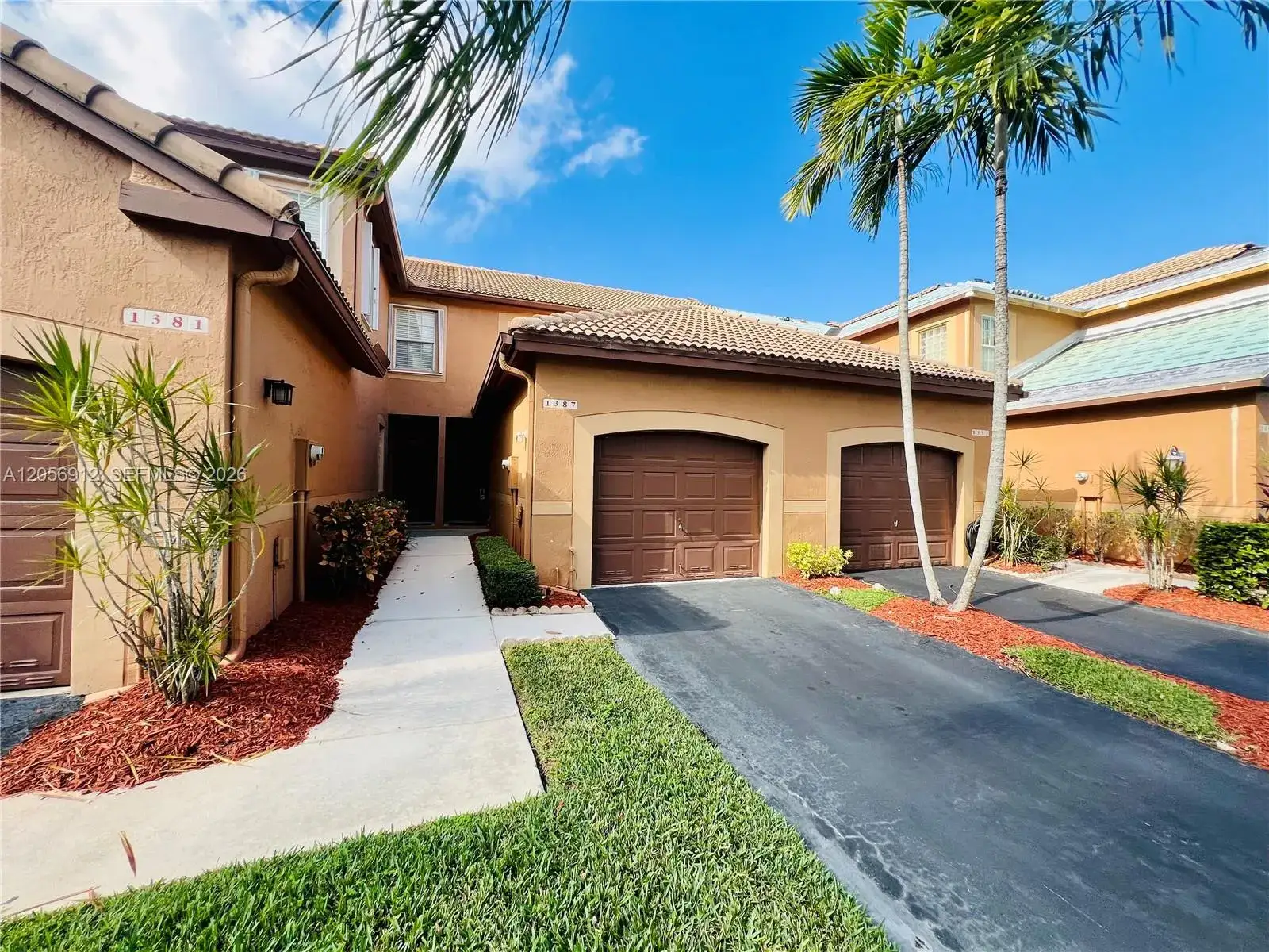 2 bedroom 2 bath Residential Lease for rent at 1387 Barcelona Way # 26, Weston FL 33327