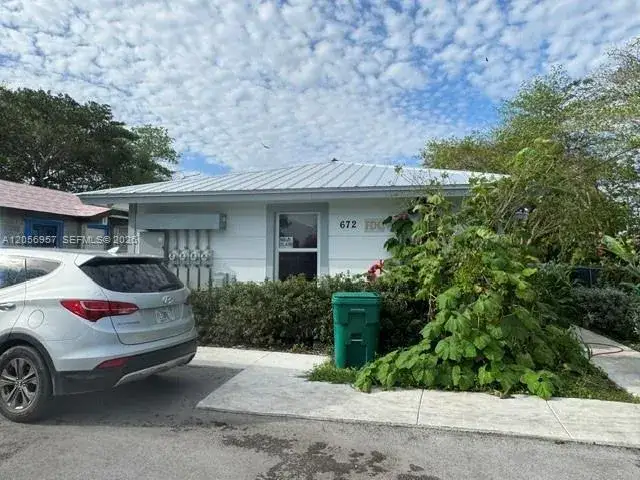 Residential Income for sale at 678 NW 14th St, Florida City FL 33034