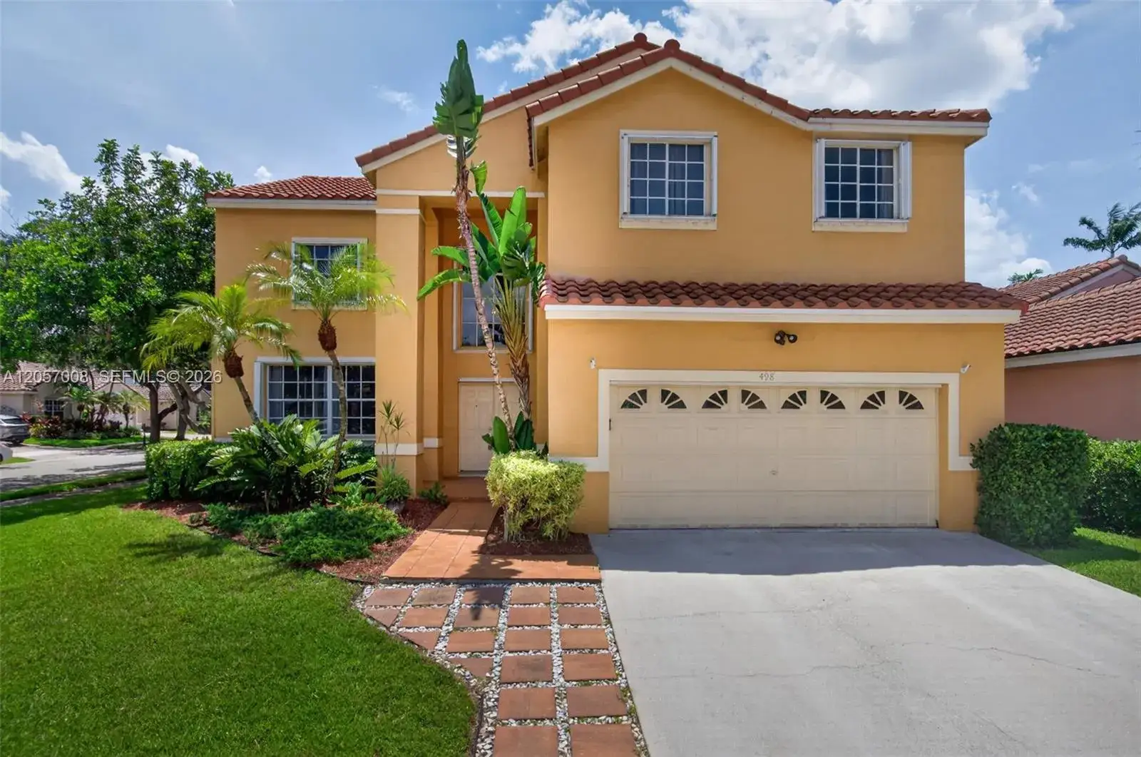 5 bedroom 3 bath Residential Lease for rent at 498 Cambridge Ln, Weston FL 33326