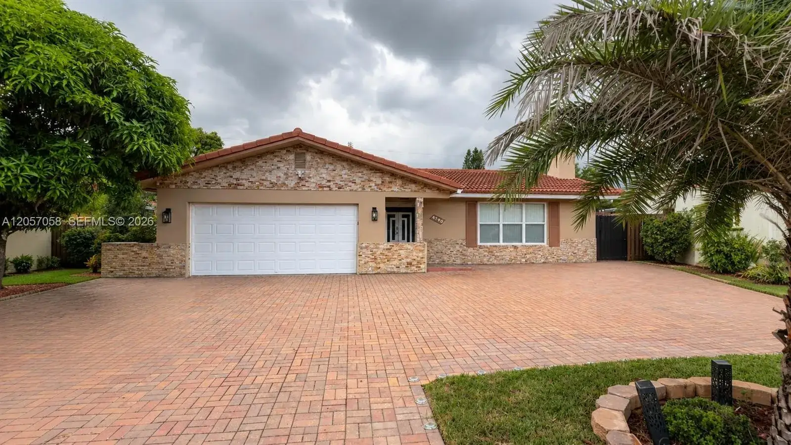 3 bedroom 2 bath Residential Lease for rent at 4120 NW 78th Ln, Coral Springs FL 33065