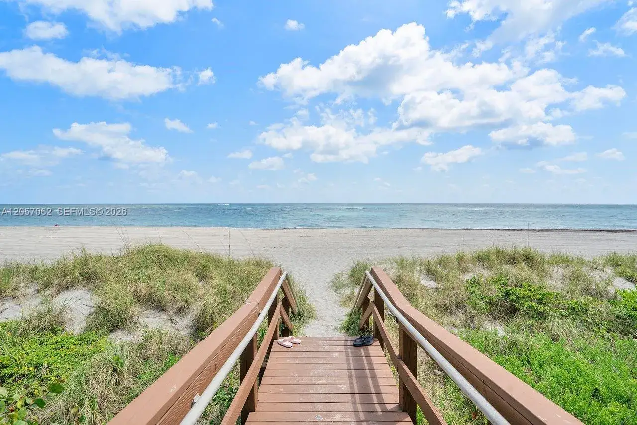 2 bedroom 2 bath Residential Lease for rent at 400 Ocean Trail Way # 302, Jupiter FL 33477