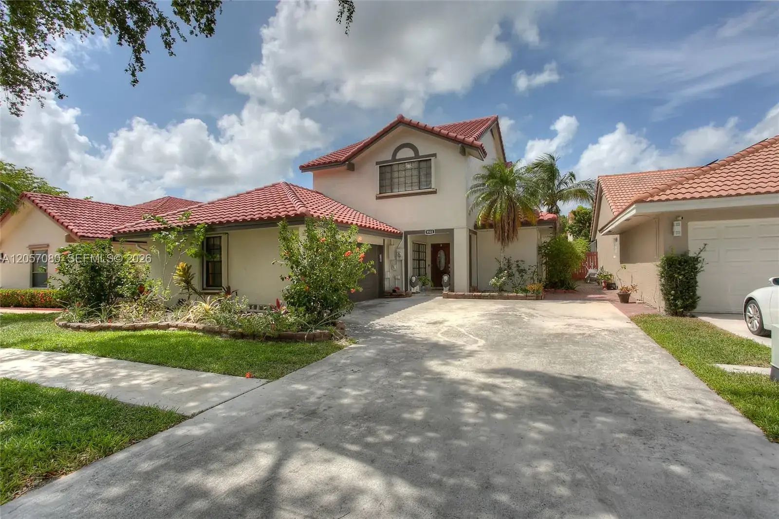 4 bedroom 3 bath Residential for sale at 9521 NW 18th Mnr, Plantation FL 33322