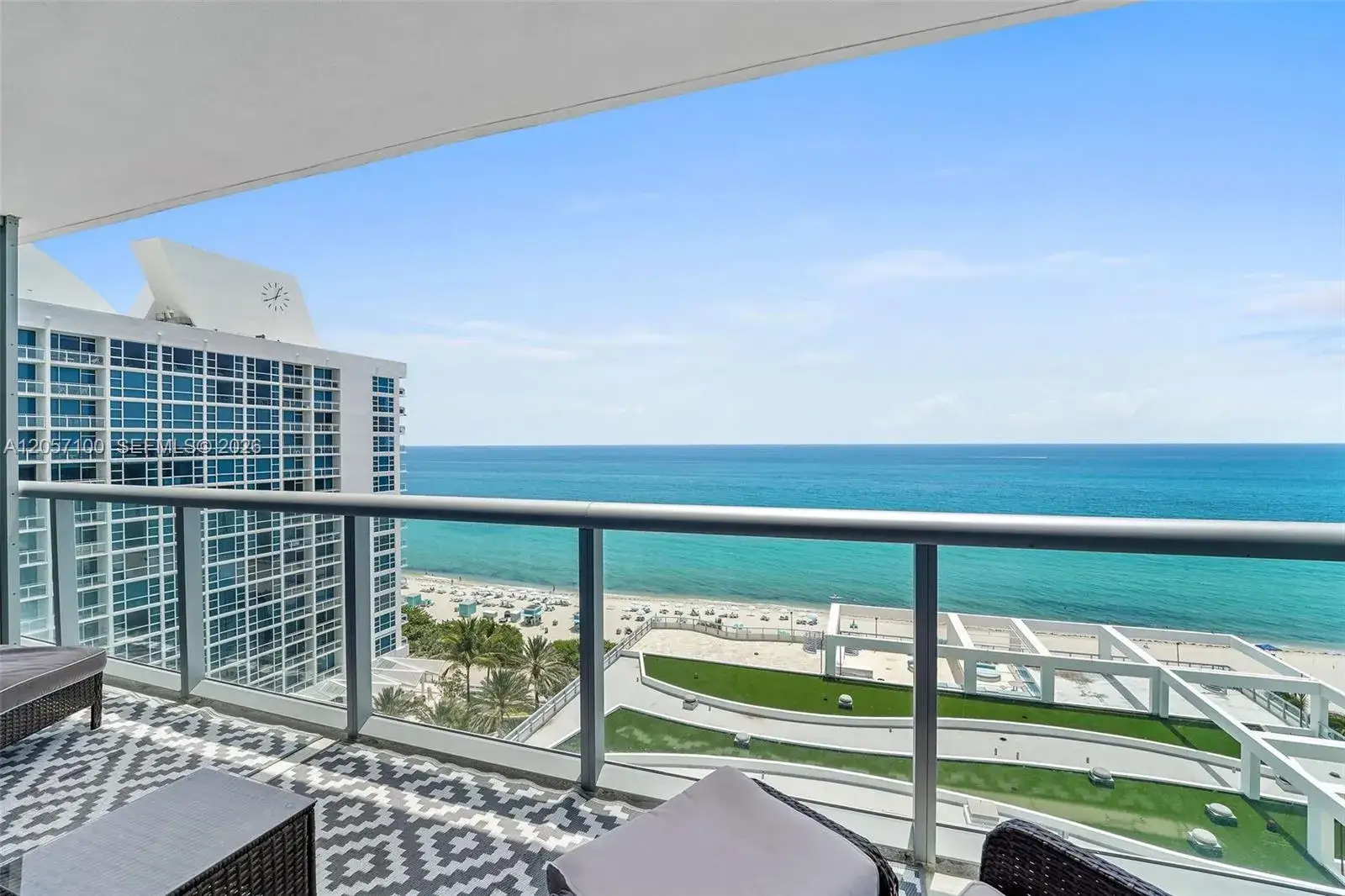 1 bedroom 1 bath Residential Lease for rent at 6799 Collins Ave # 1103, Miami Beach FL 33141