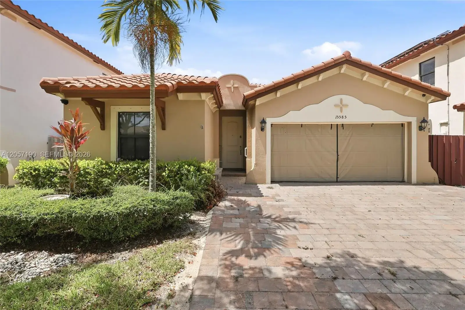 3 bedroom 3 bath Residential for sale at 15585 SW 176th Ter, Miami FL 33187
