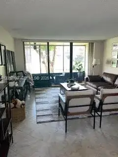 2 bedroom 2 bath Residential Lease for rent at 140 SW 96th Ter # 102, Plantation FL 33324