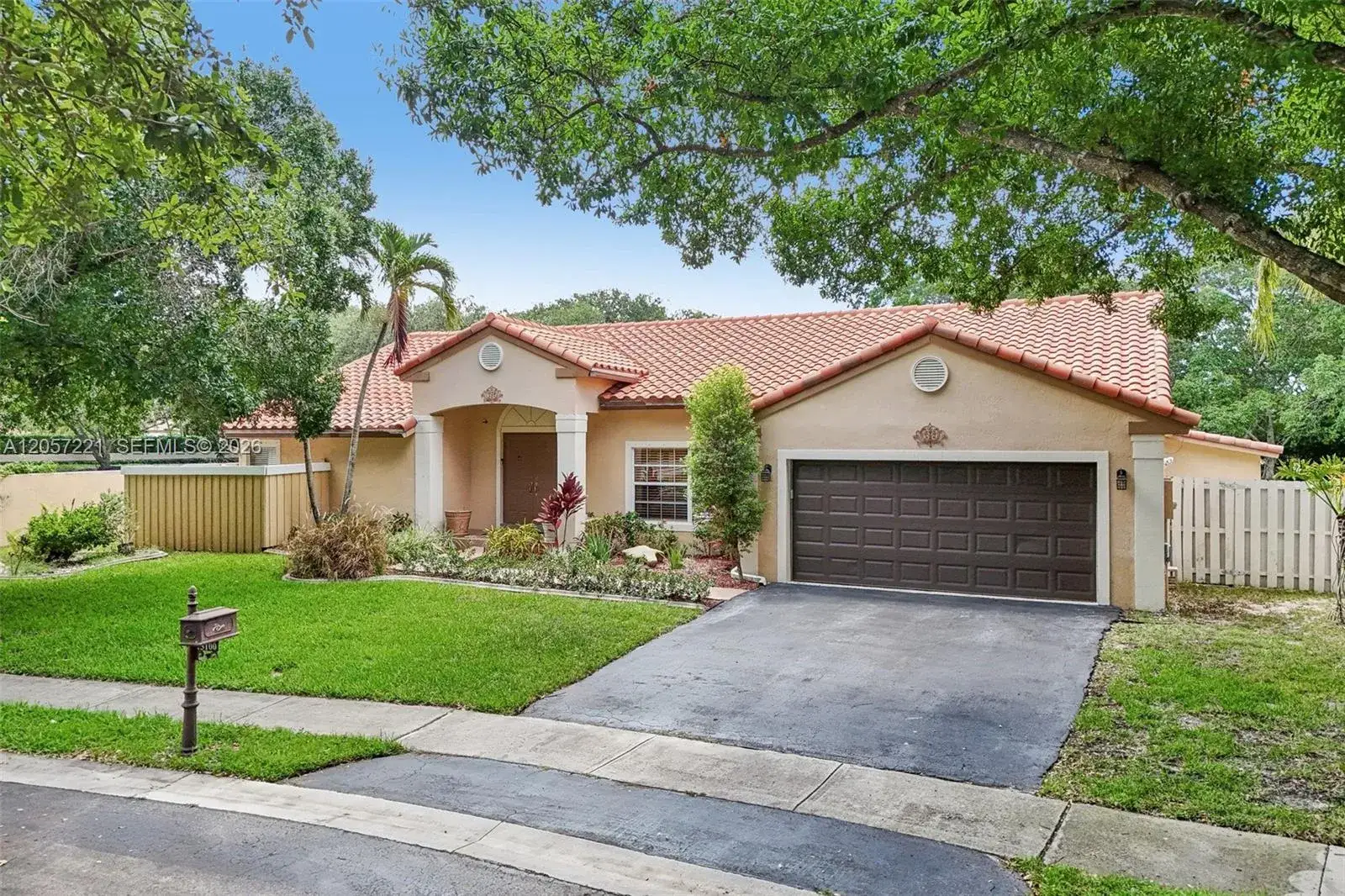 4 bedroom 2 bath Residential Lease for rent at 13100 NW 11th Dr, Sunrise FL 33323