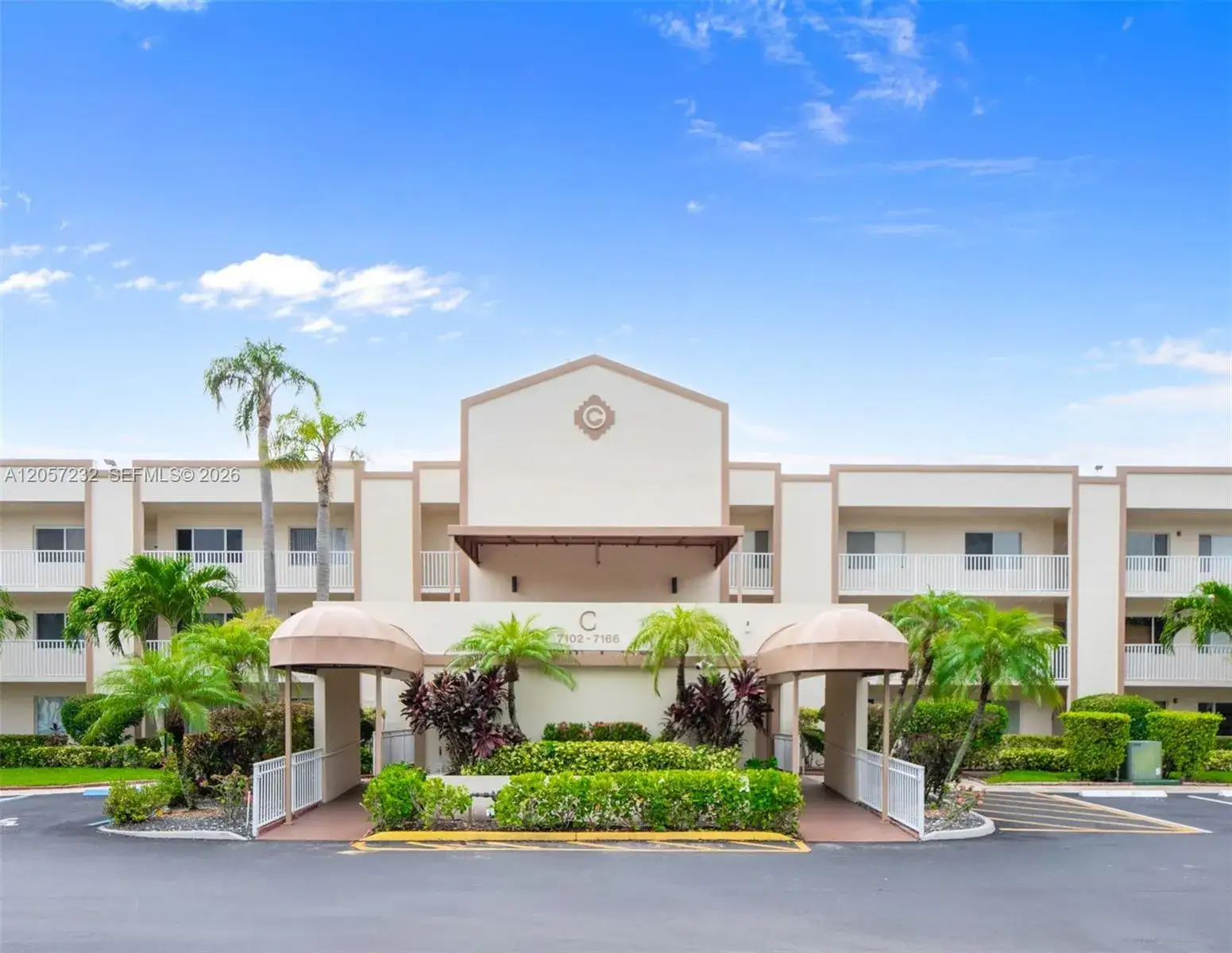 2 bedroom 2 bath Residential for sale at 7120 S DEVON DR # 110, Tamarac FL 33321