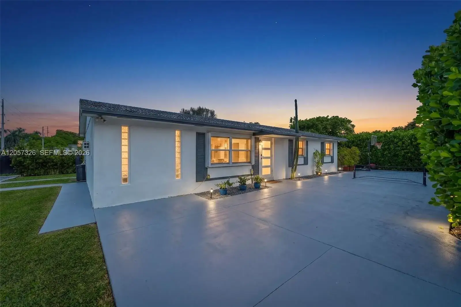 3 bedroom 2 bath Residential for sale at 23170 SW 155th Ave, Miami FL 33170