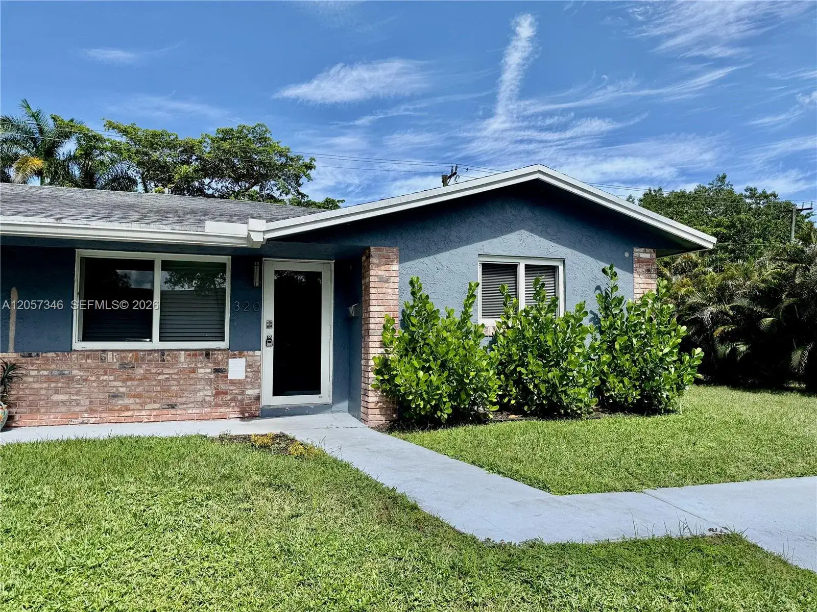 3 bedroom 2 bath Residential Lease for rent at 320 Holloway Dr # 0, Plantation FL 33317