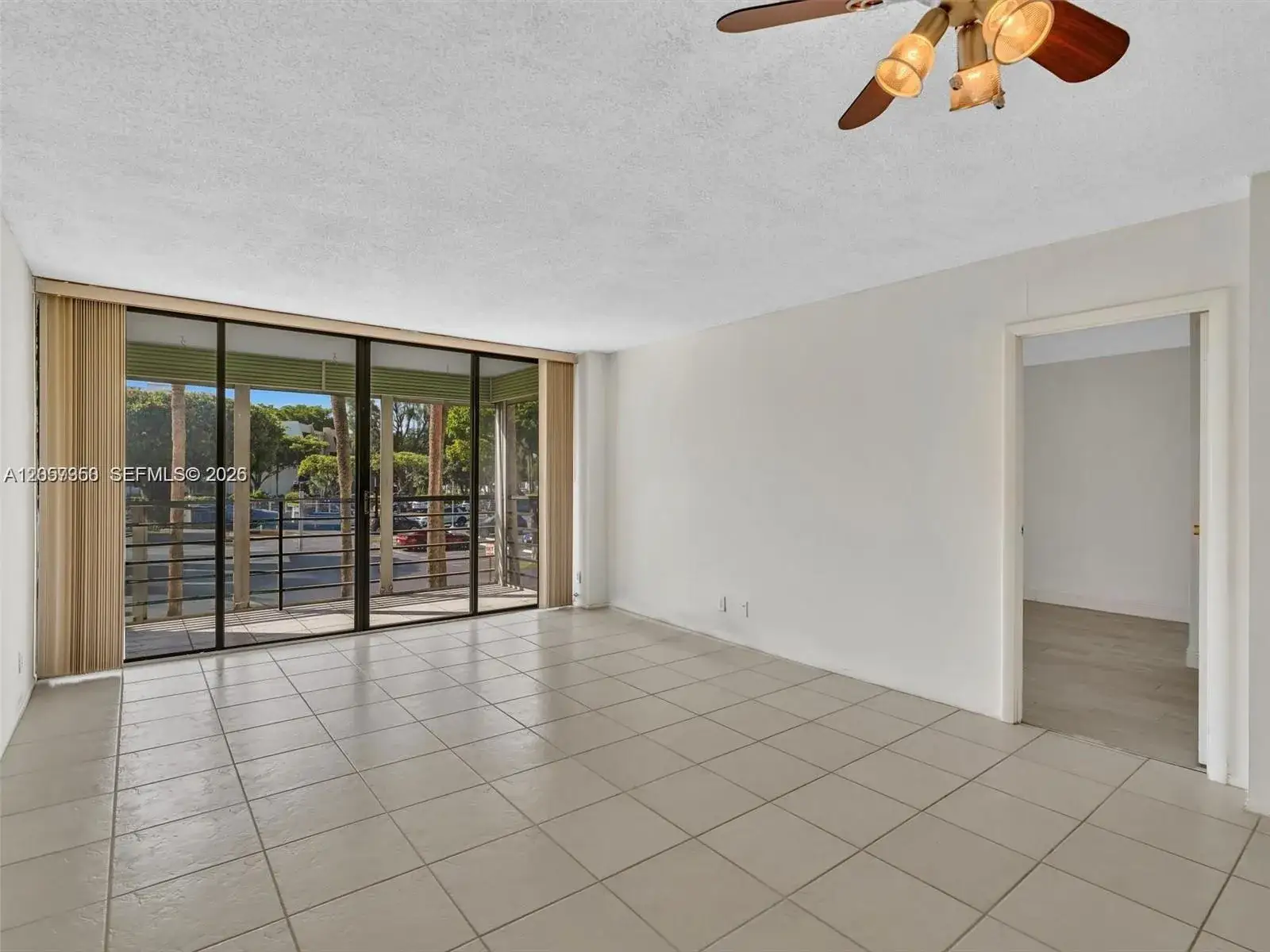 1 bedroom 1 bath Residential for sale at 20500 W Country Club Dr # 203, Aventura FL 33180