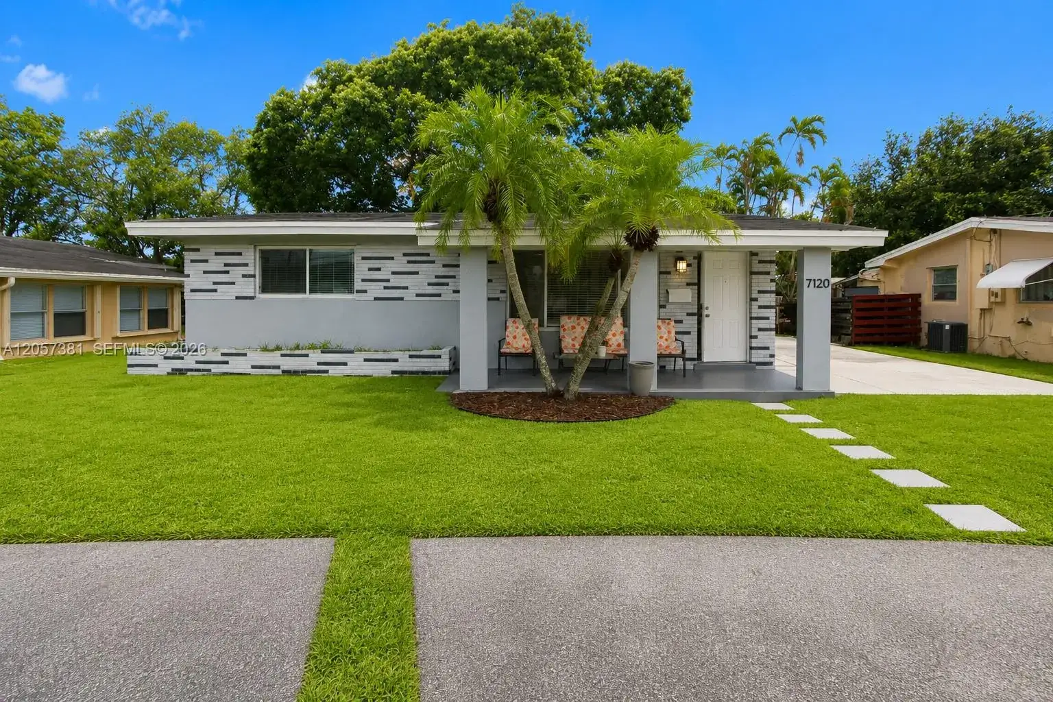 2 bedroom 1 bath Residential for sale at 7120 Granada Blvd, Miramar FL 33023