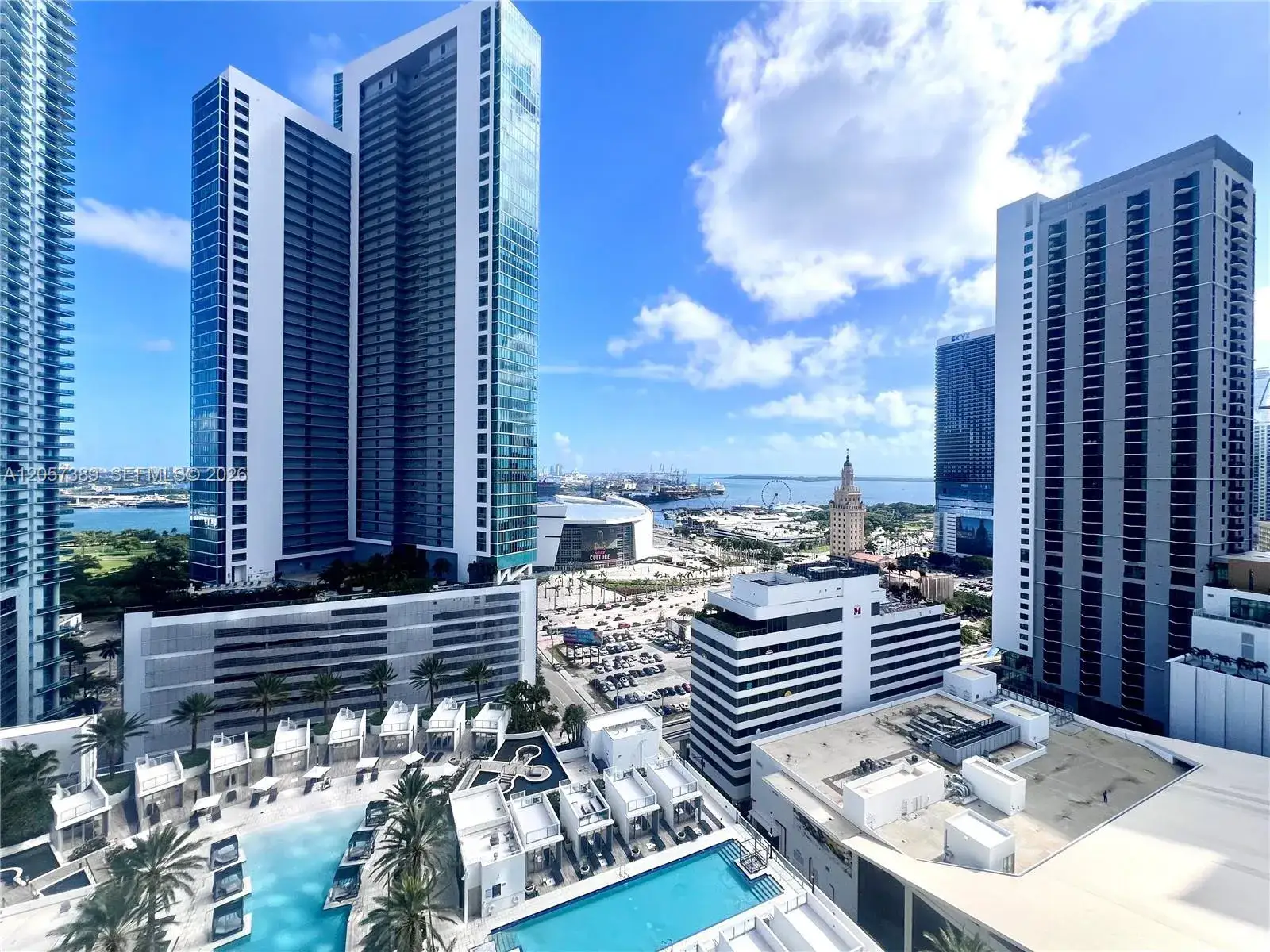 2 bedroom 3 bath Residential Lease for rent at 851 NE 1st Ave # 1907, Miami FL 33132