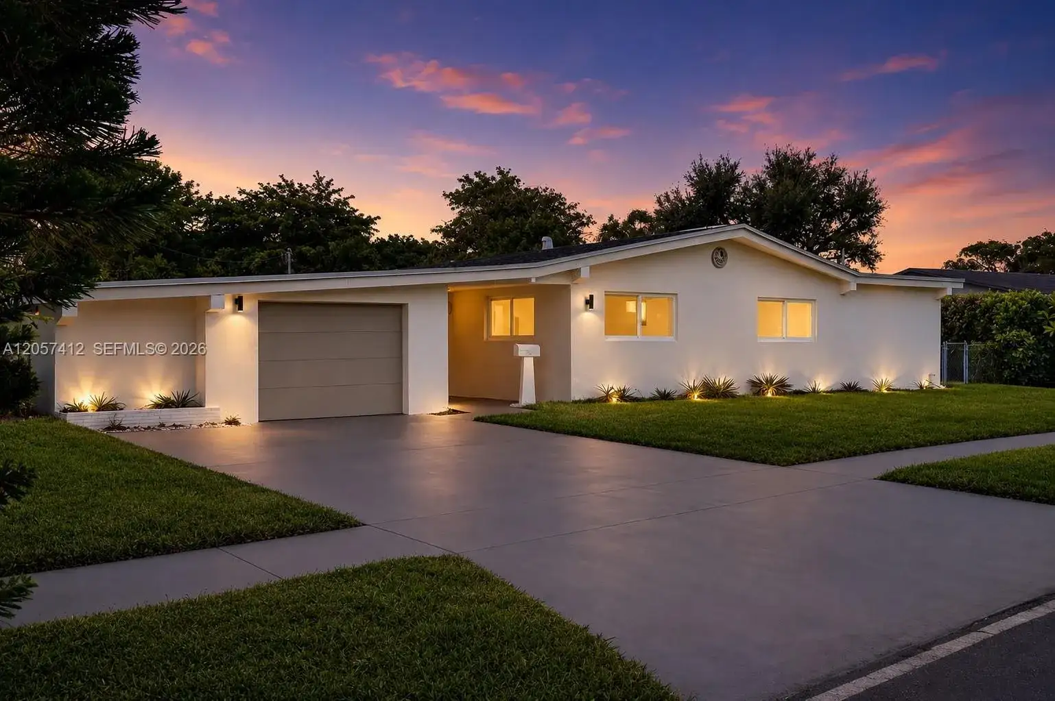 3 bedroom 2 bath Residential Lease for rent at 5715 Jackson St, Hollywood FL 33023