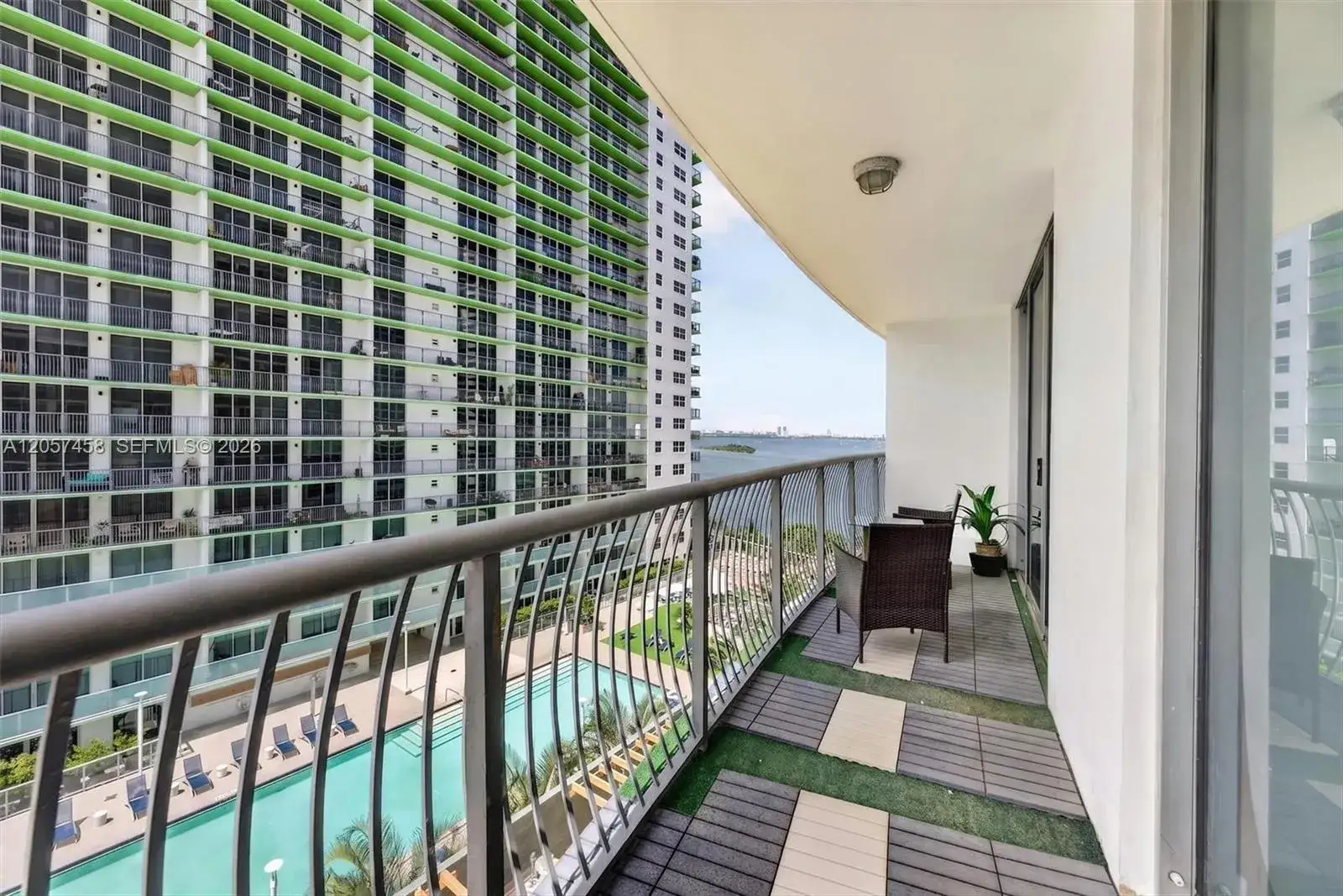 1 bedroom 1 bath Residential Lease for rent at 1750 N Bayshore Dr # 1609, Miami FL 33132